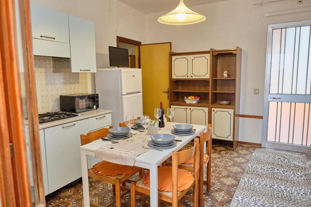 Peaceful Flat With Direct Beach Access Rosolina Mare Zewnętrze zdjęcie